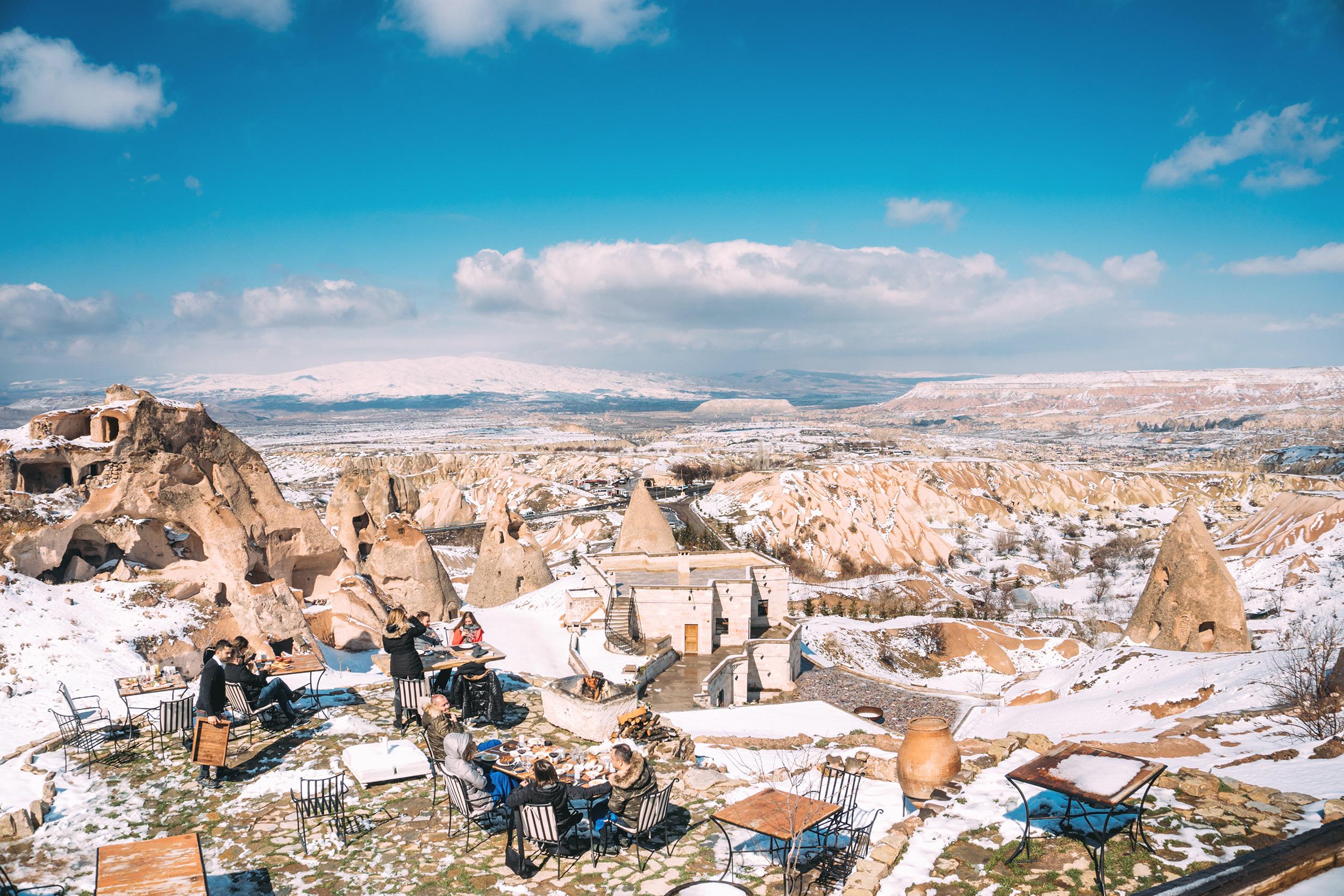 Millstone Cave Suites Hotel Учисар Экстерьер фото
