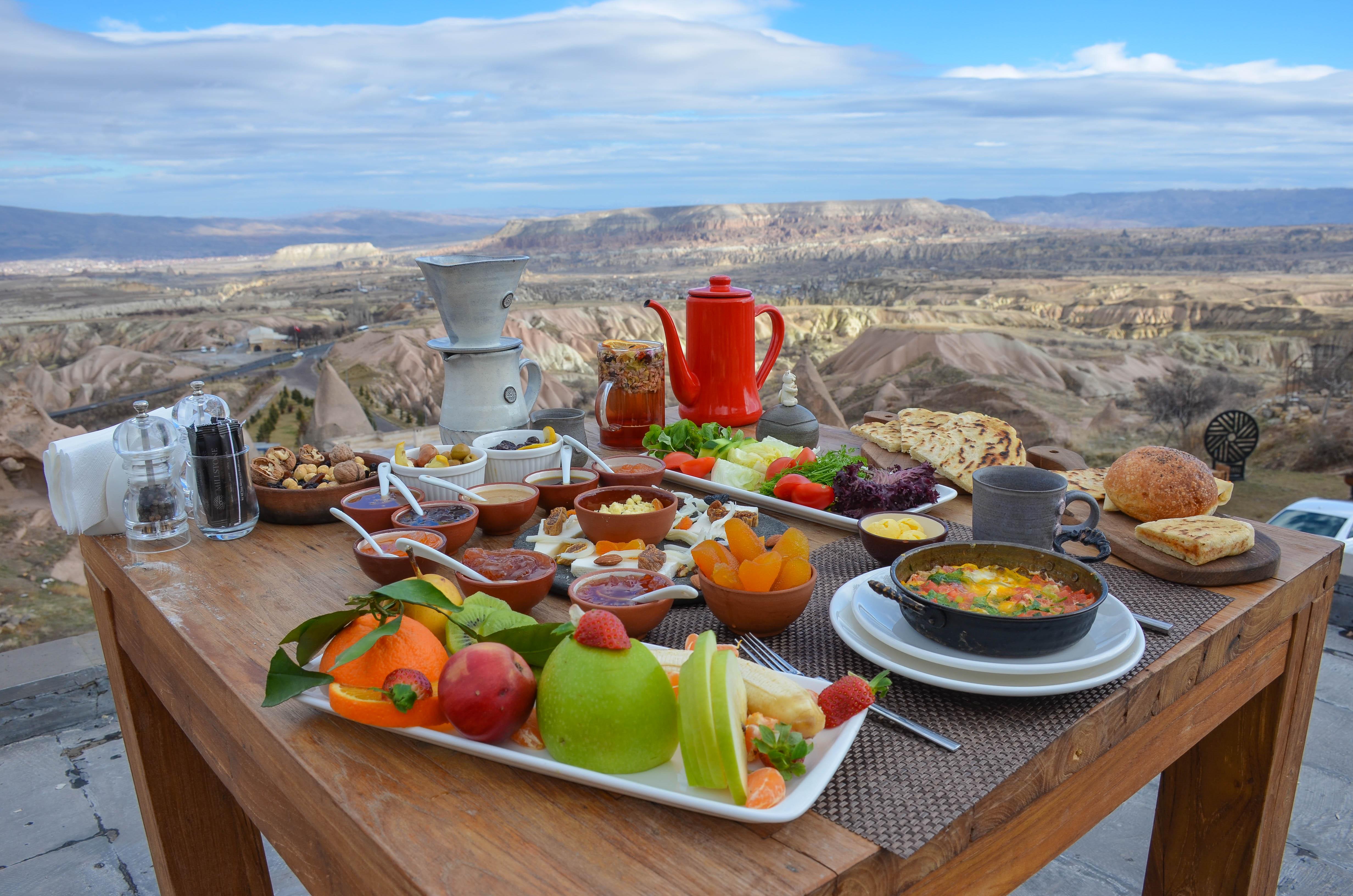 Millstone Cave Suites Hotel Учисар Экстерьер фото
