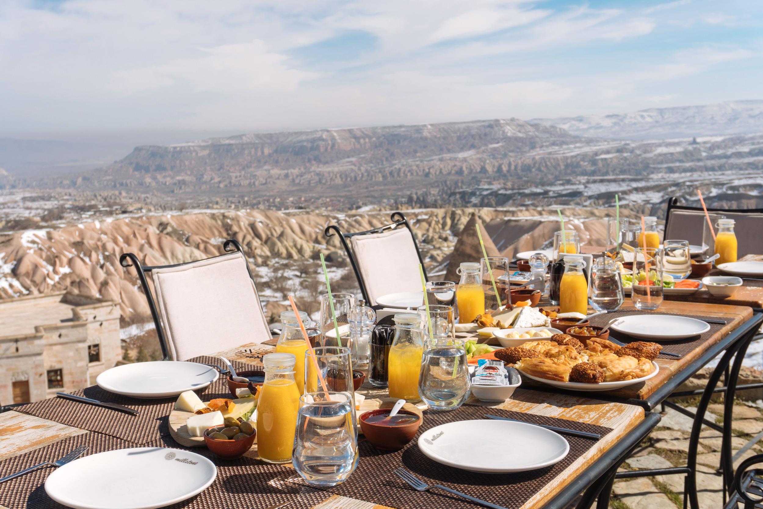 Millstone Cave Suites Hotel Учисар Экстерьер фото