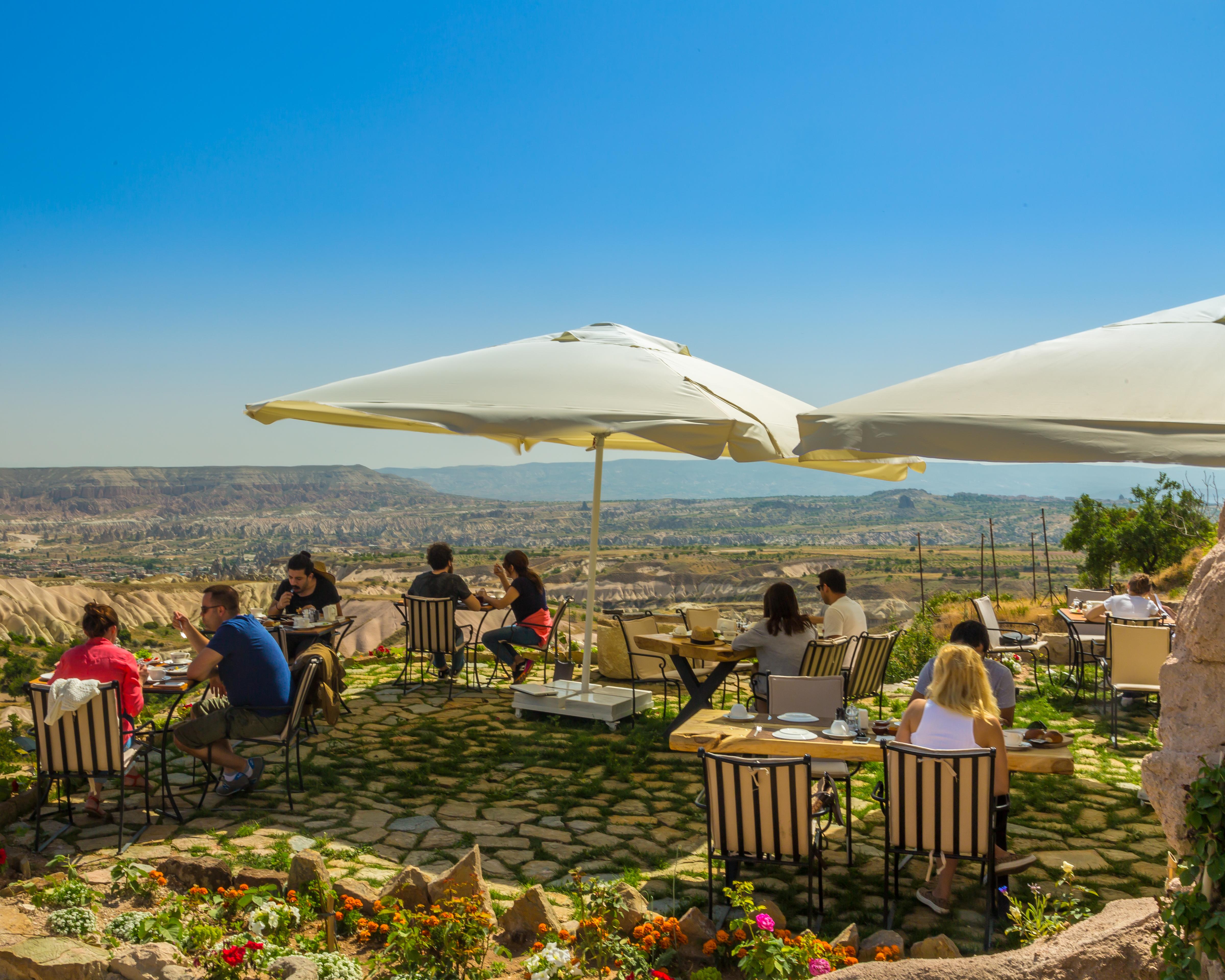 Millstone Cave Suites Hotel Учисар Экстерьер фото