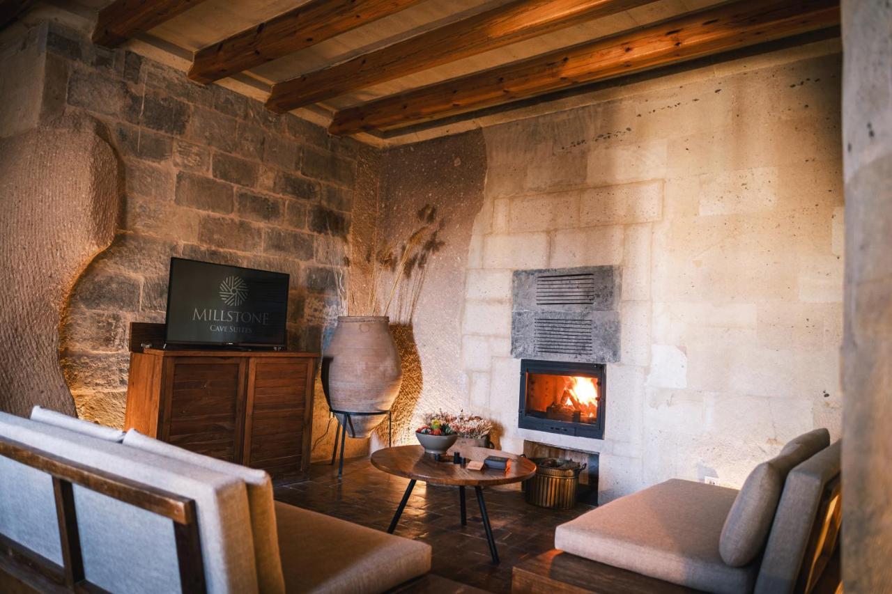 Millstone Cave Suites Hotel Учисар Экстерьер фото