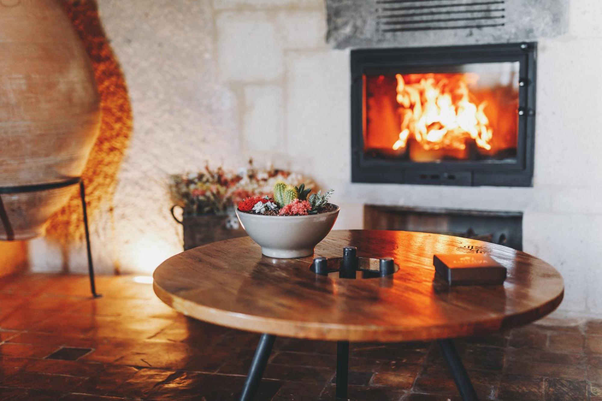 Millstone Cave Suites Hotel Учисар Экстерьер фото